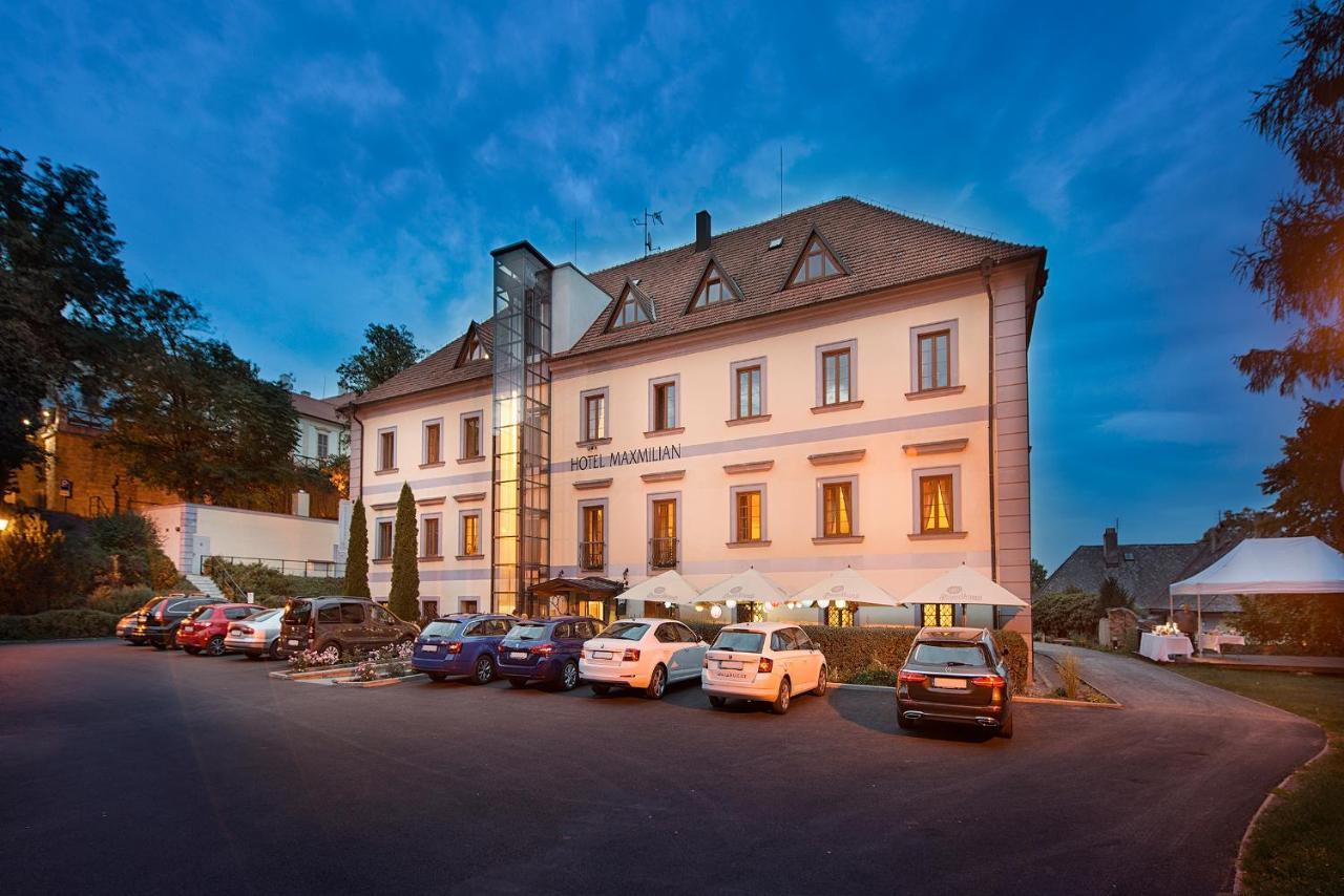 Maxmilian Lifestyle Resort Loucen Exterior foto