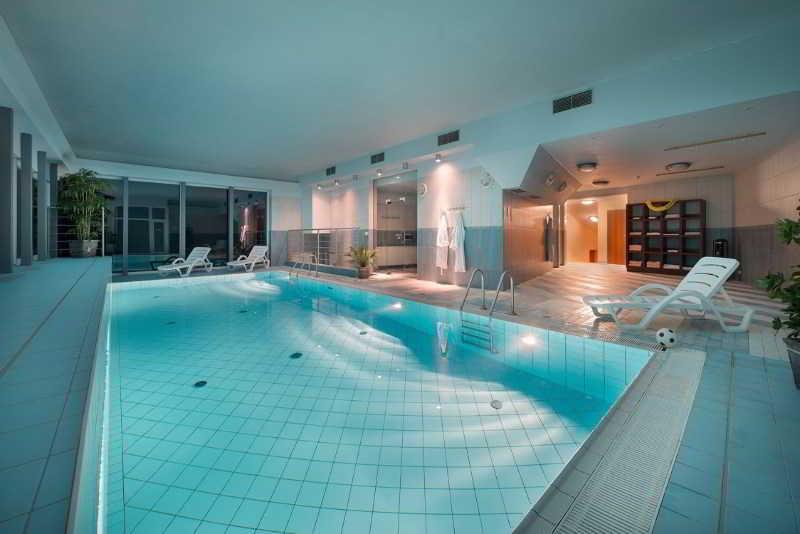 Maxmilian Lifestyle Resort Loucen Exterior foto